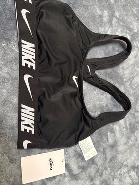 Nike Black & White Logo Elastic Sports Bra